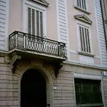 לינה וארוחת בוקר Casa Ilaria 3*