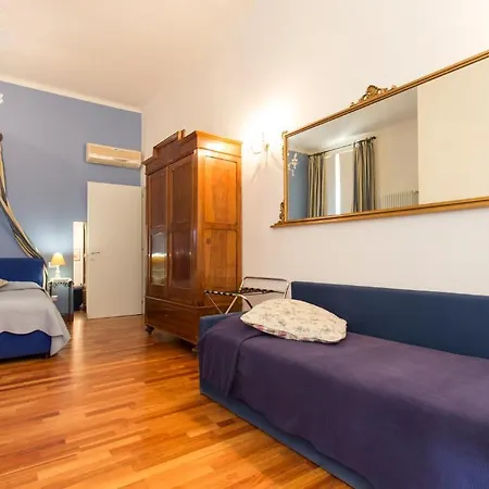 לינה וארוחת בוקר Casa Ilaria 3*