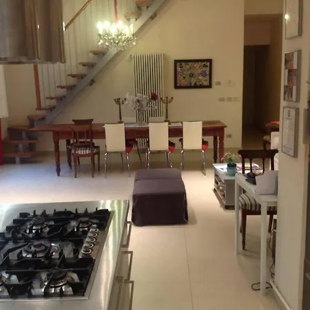 לינה וארוחת בוקר Casa Ilaria בולוניה